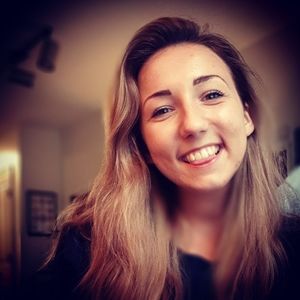 Meet your Posher, Becca